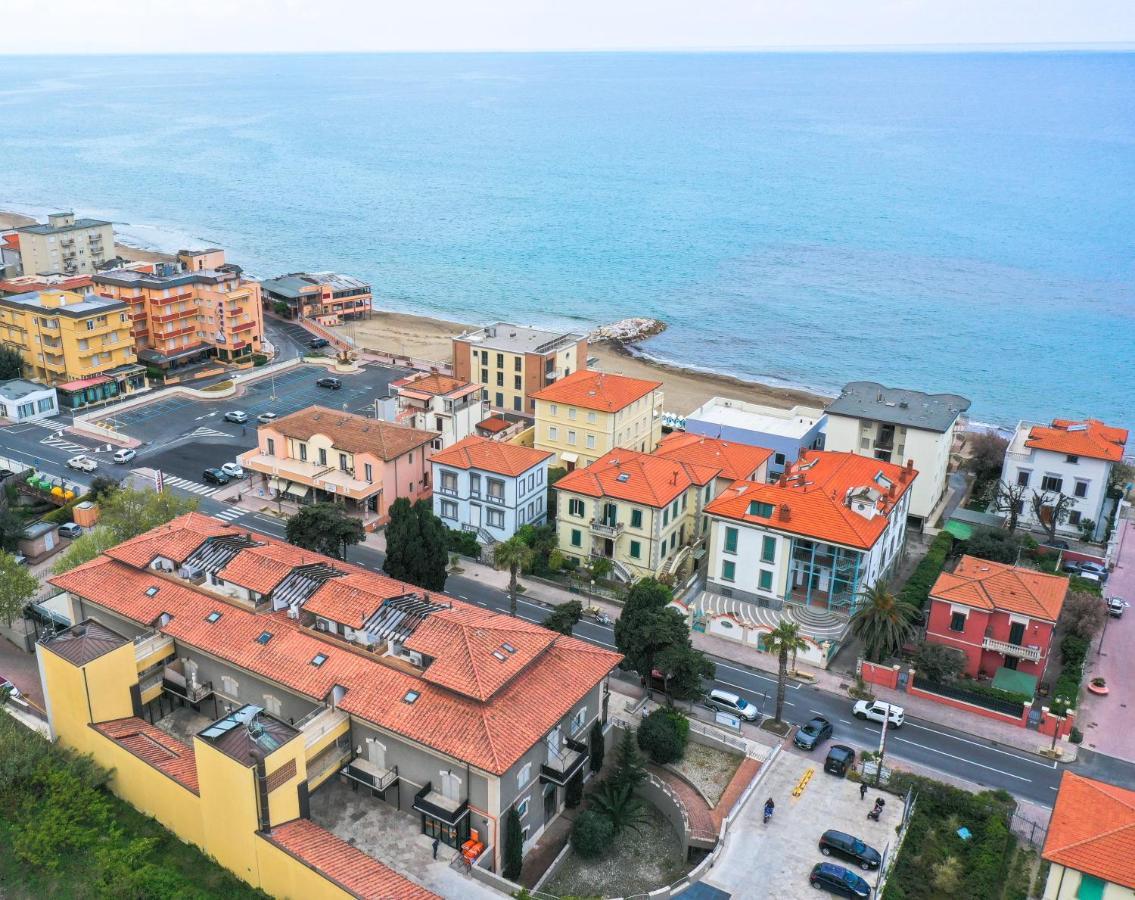 Casa Myconis 68Mq A Due Passi Dal Mare Di San Vincenzo Apartment Exterior foto